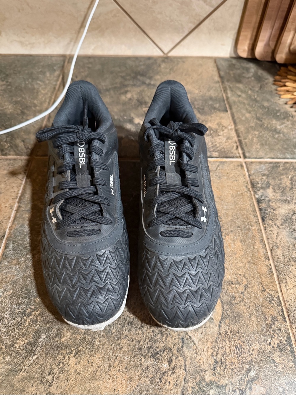 Under Armour Boys Black Athletic Training Shoes